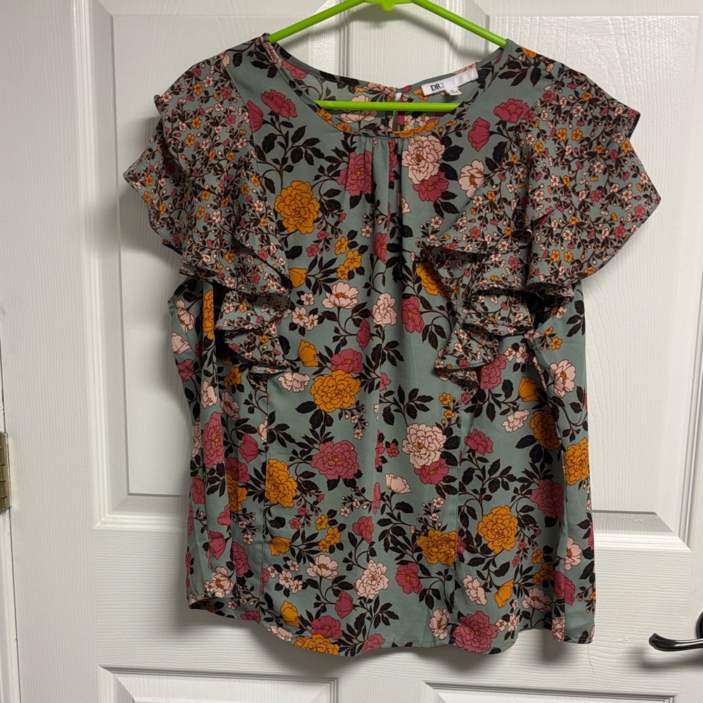 DR2 Floral Ruffle Sleeve Blouse in Green and Pink